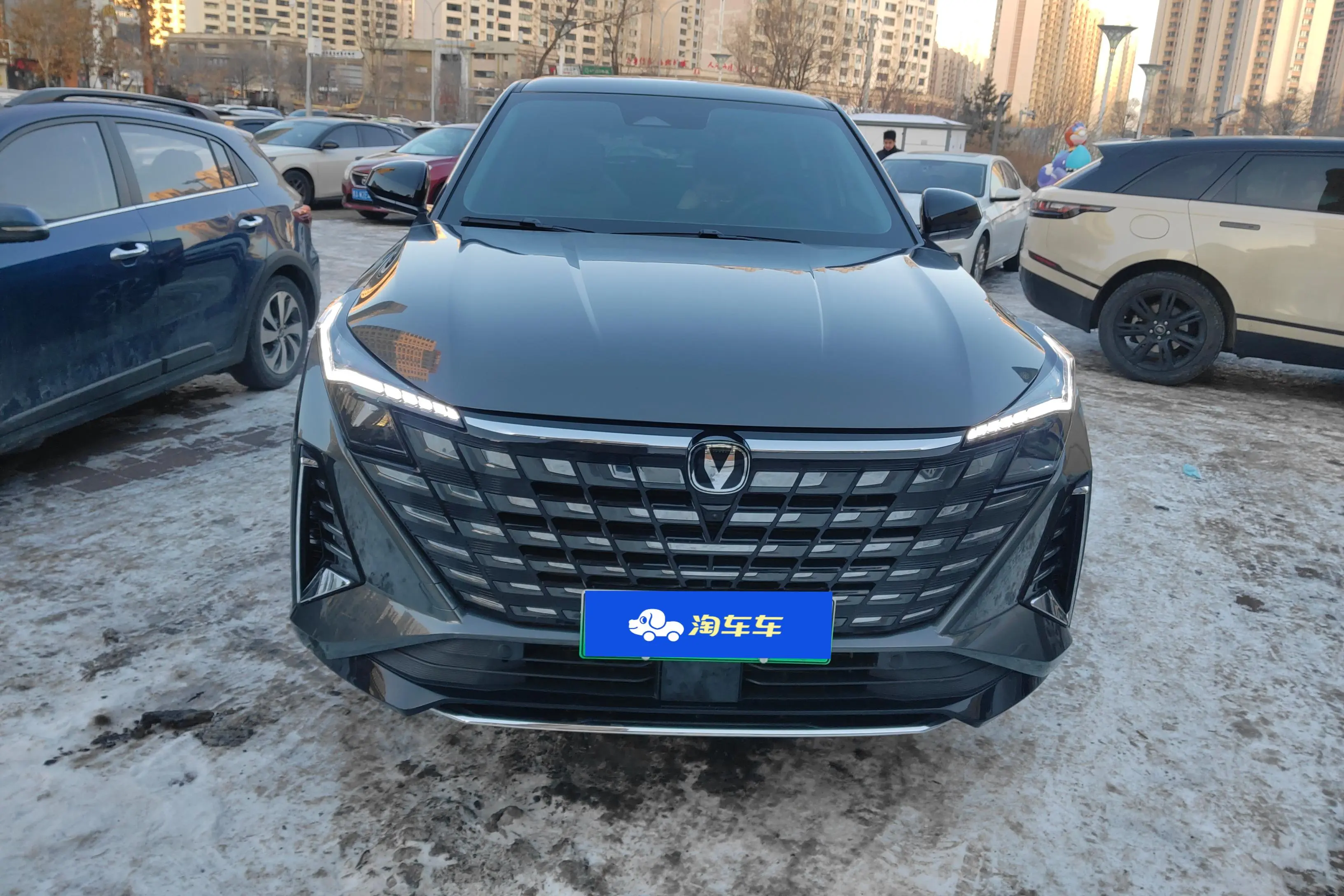 Changan UNI-Z PHEV  из Китая