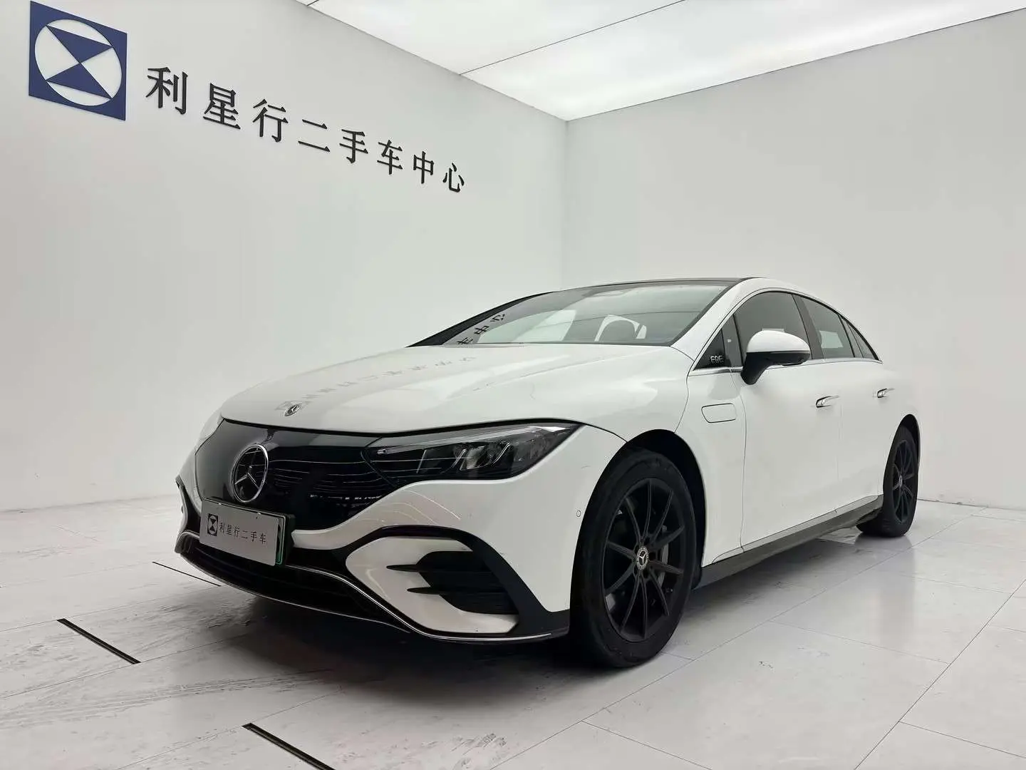 Mercedes-Benz EQE  из Китая