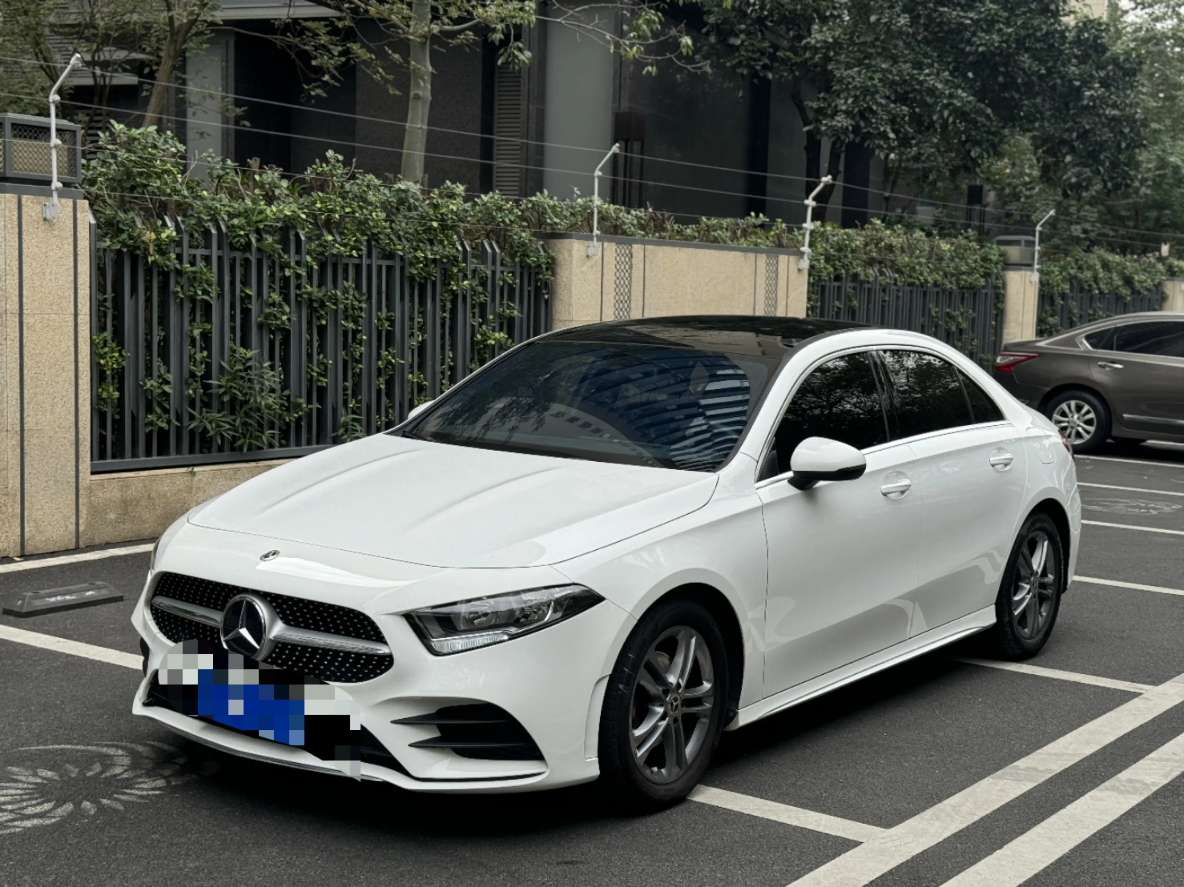 Mercedes-Benz Mercedes Benz A Class  из Китая