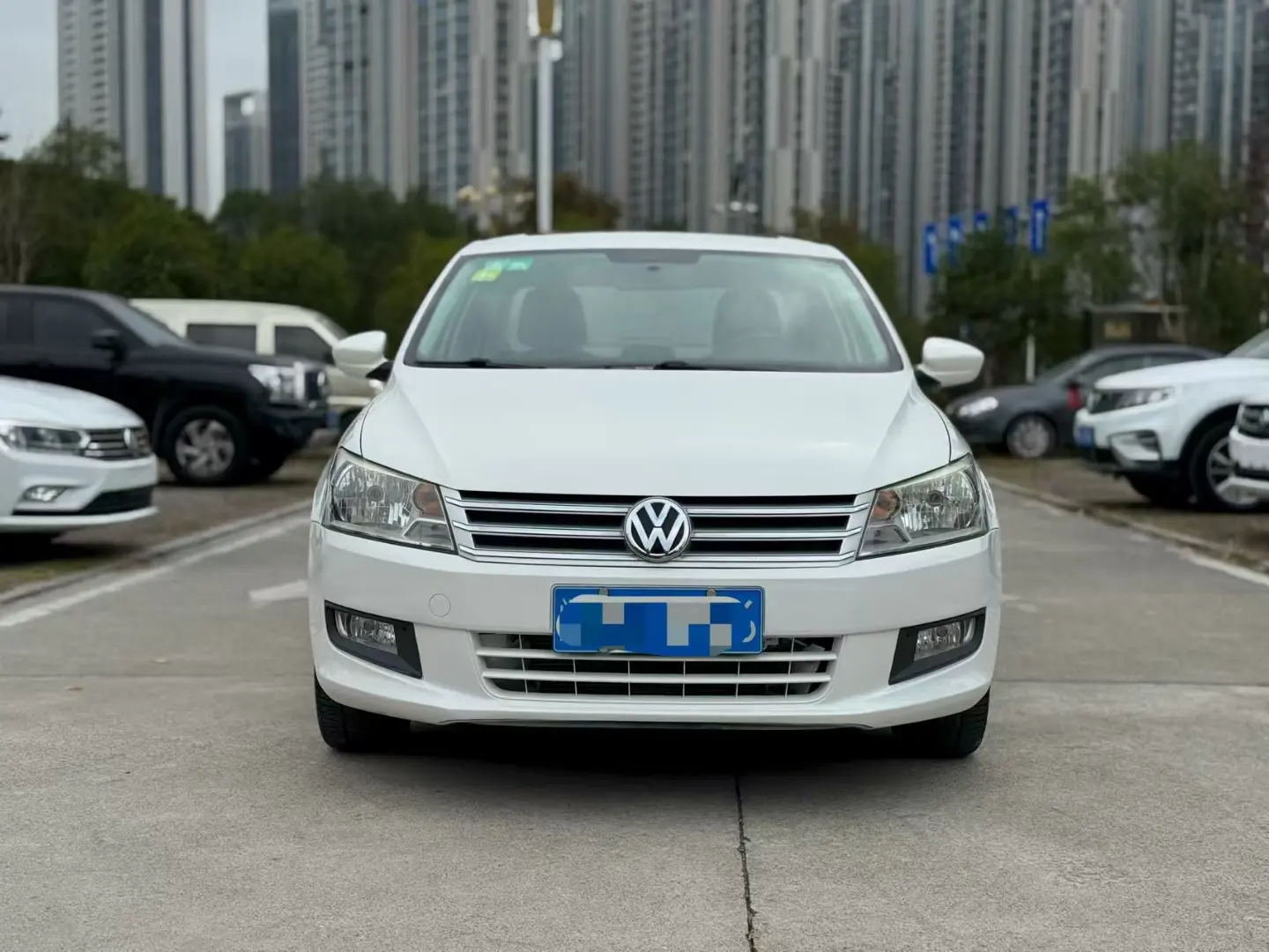 Volkswagen Santana  из Китая