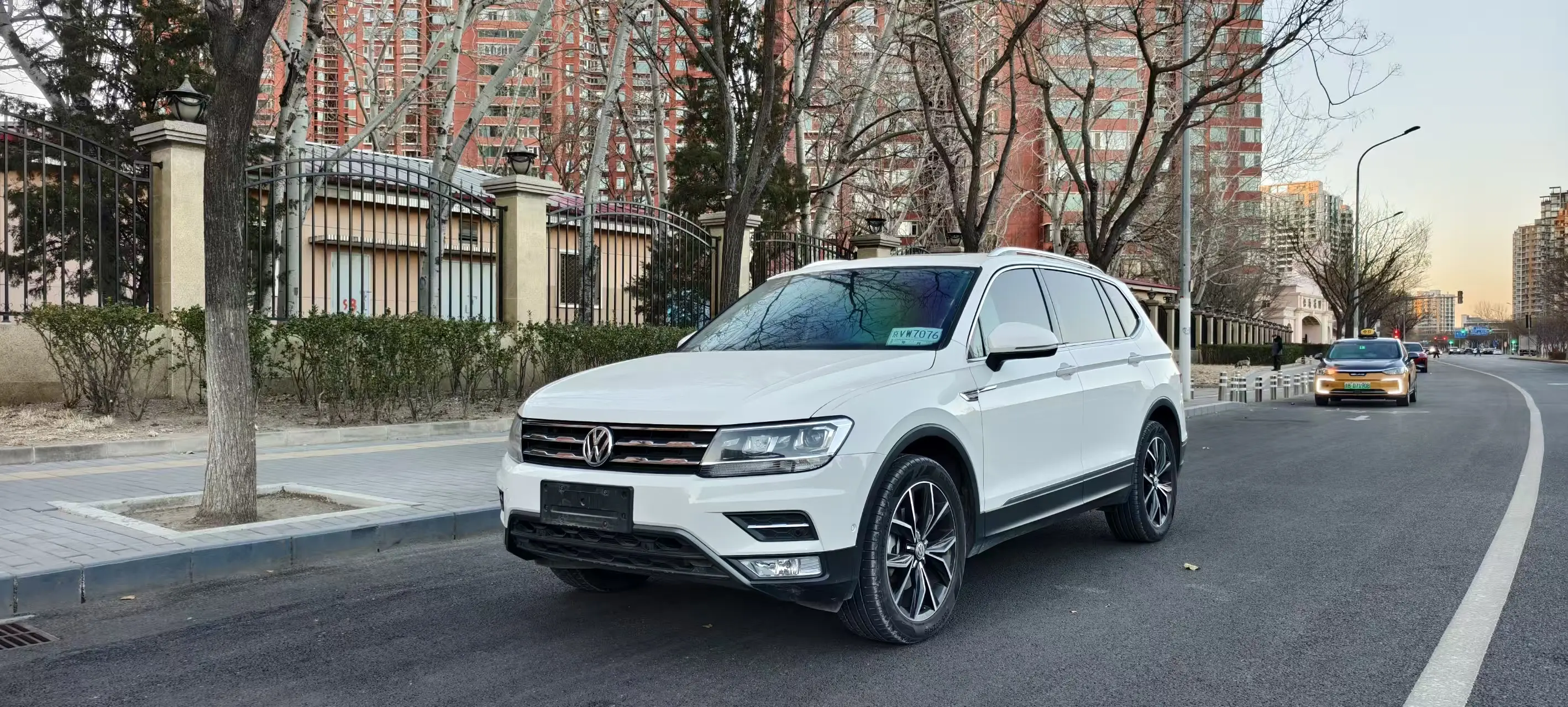 Volkswagen Tiguan L  из Китая