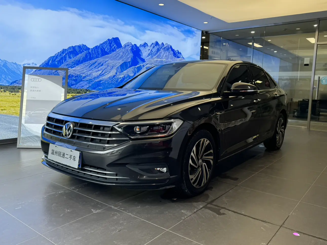 Volkswagen Sagitar  из Китая