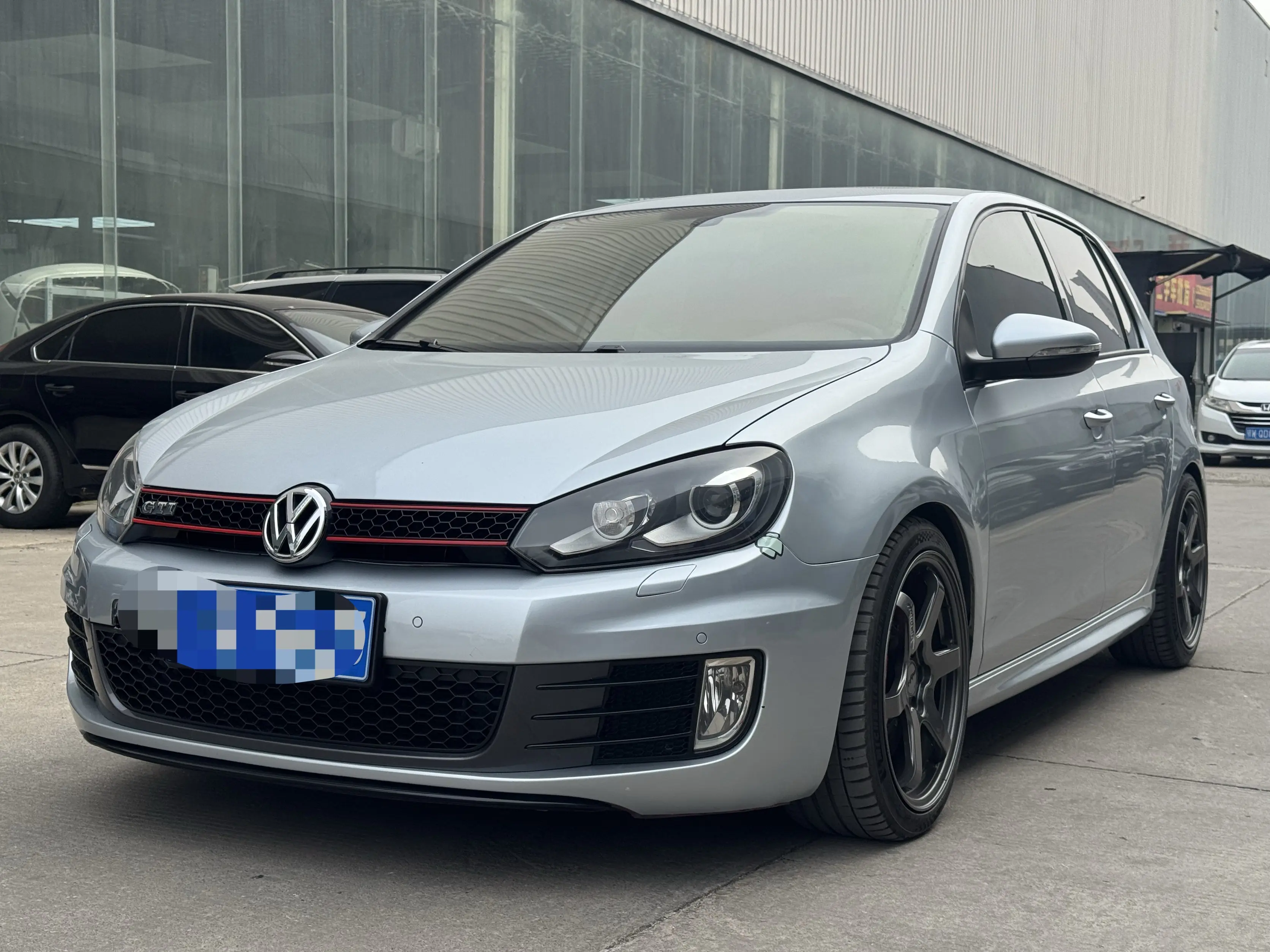 Volkswagen Golf GTI  из Китая