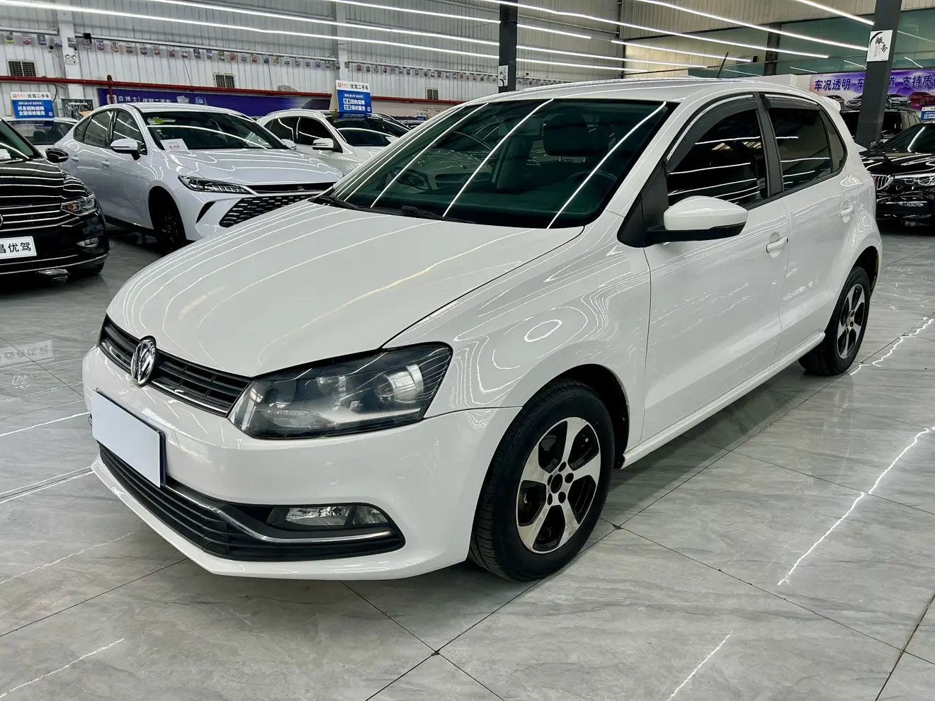 Volkswagen Polo  из Китая