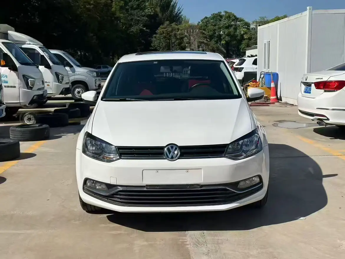 Volkswagen Polo  из Китая