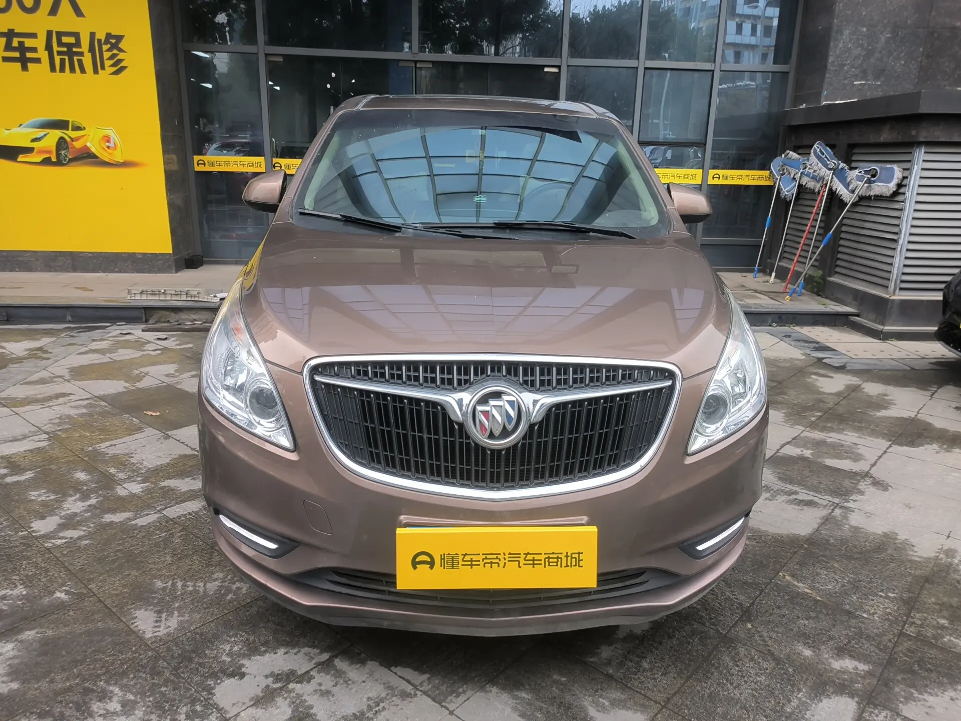 Buick GL8  из Китая