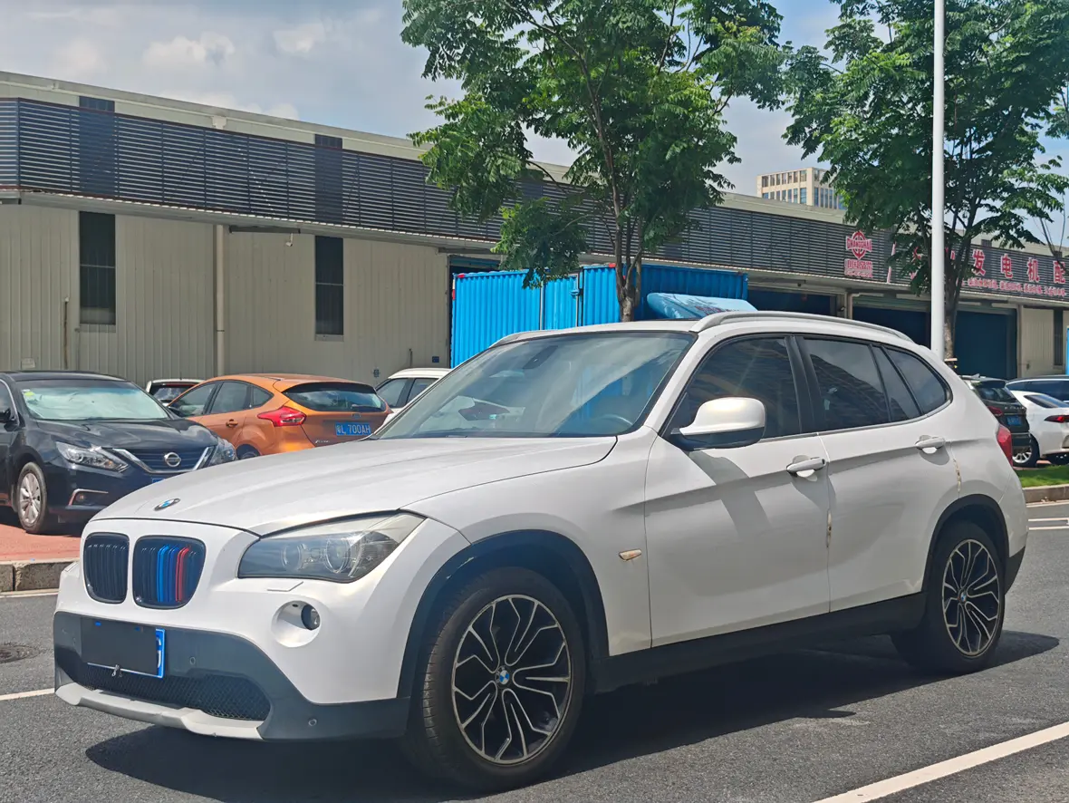 BMW X1  из Китая