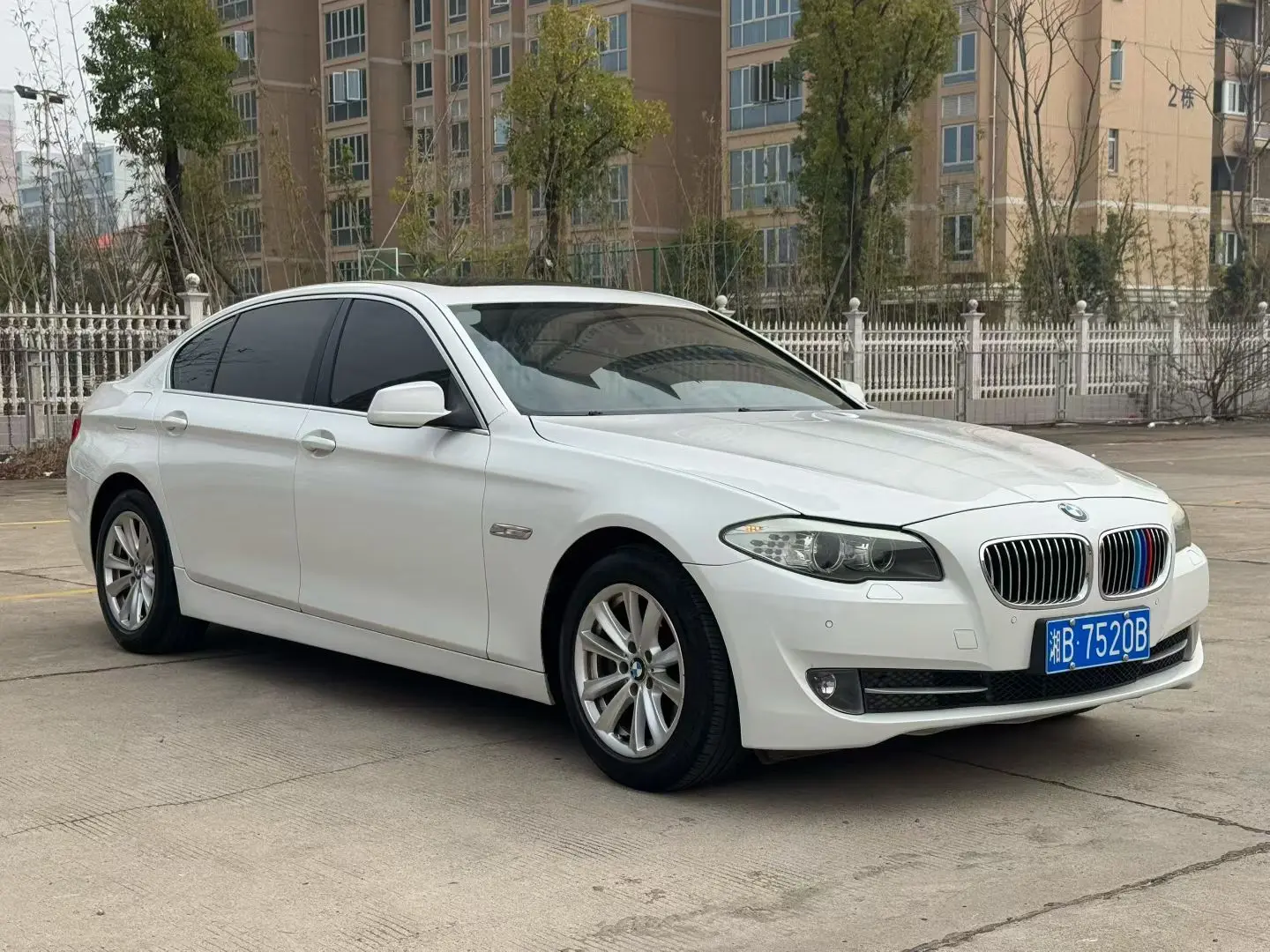 BMW 5 Series  из Китая