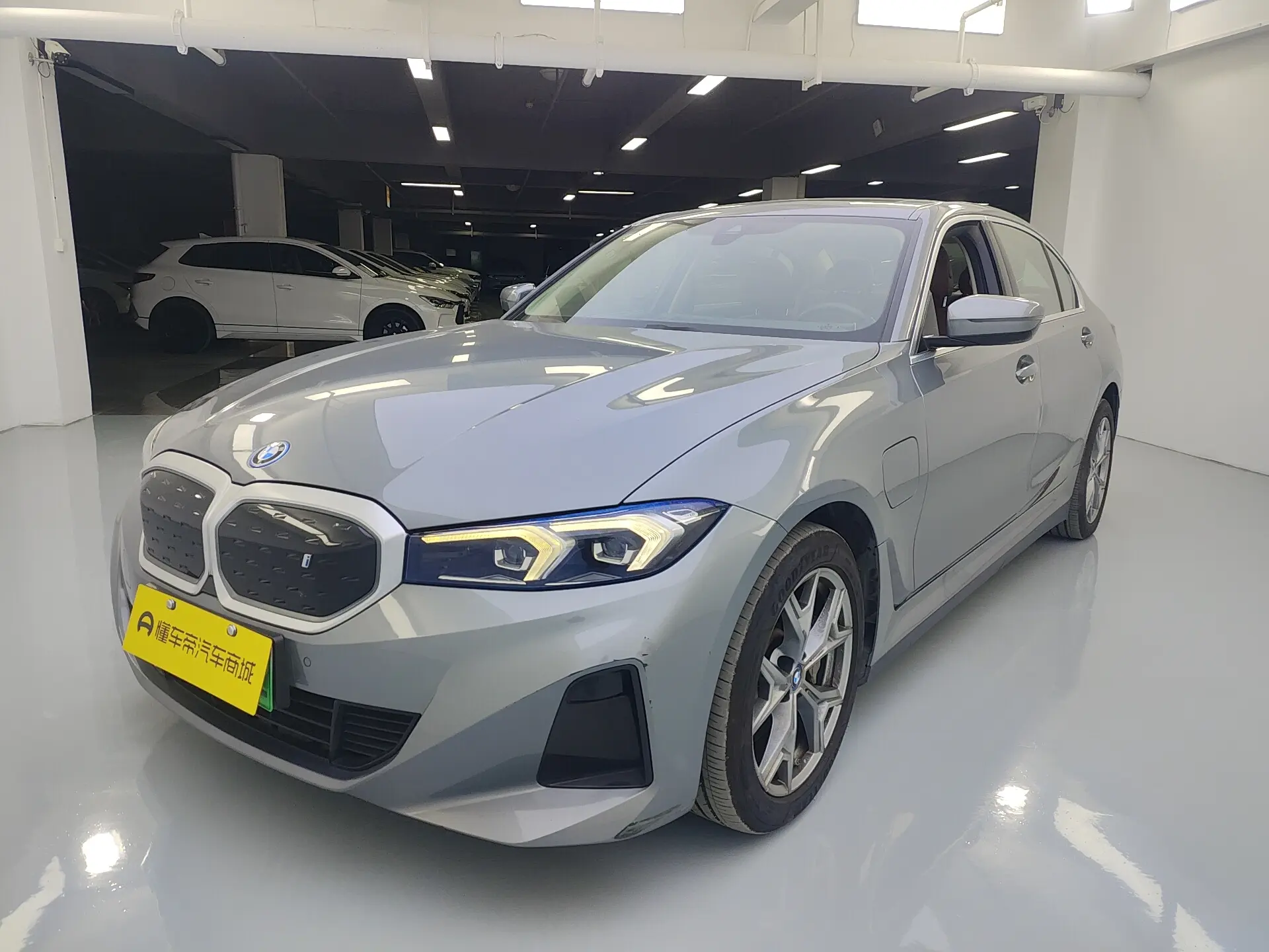 BMW i3  из Китая