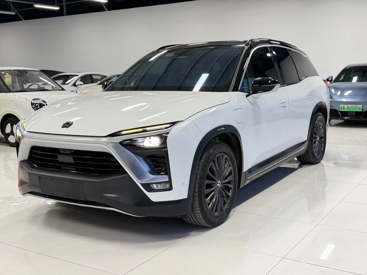 NIO ES8  из Китая