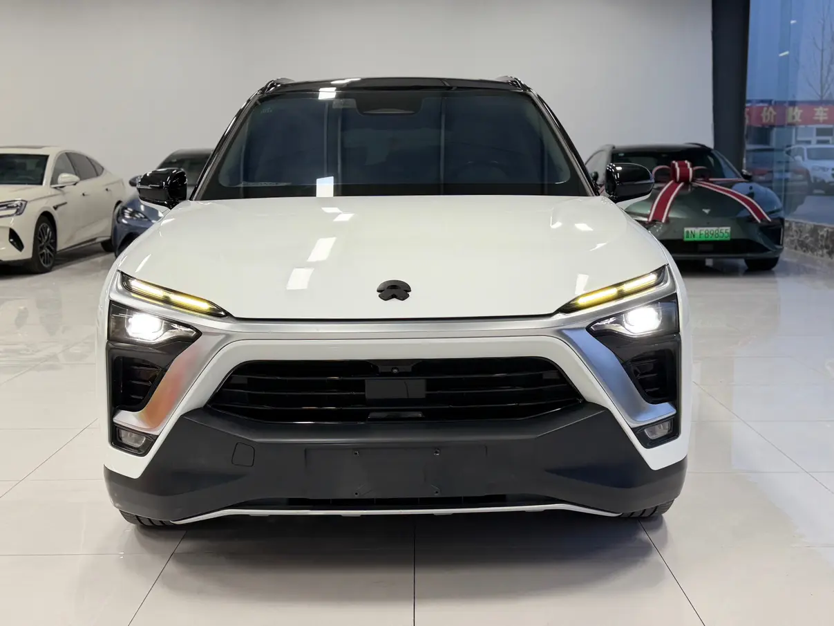 NIO ES8  из Китая