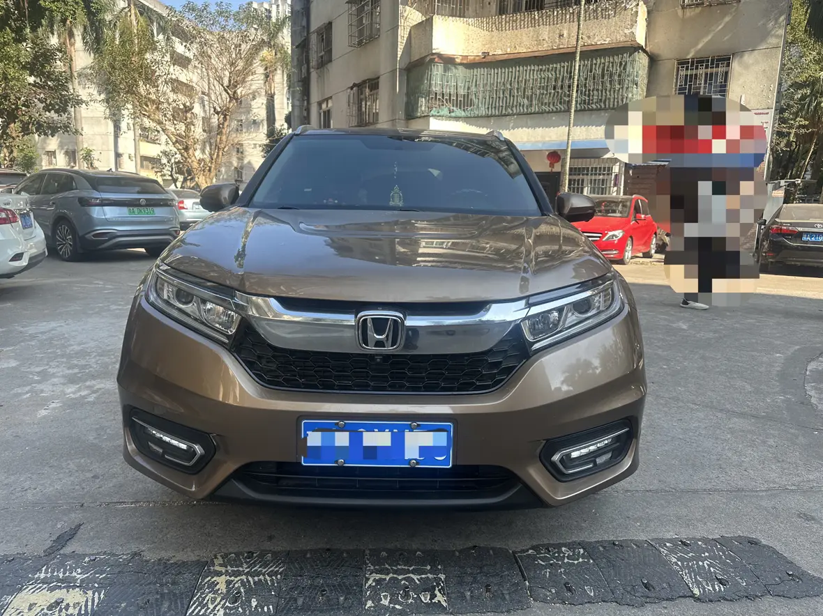 Honda Avancier (Crown Road)  из Китая