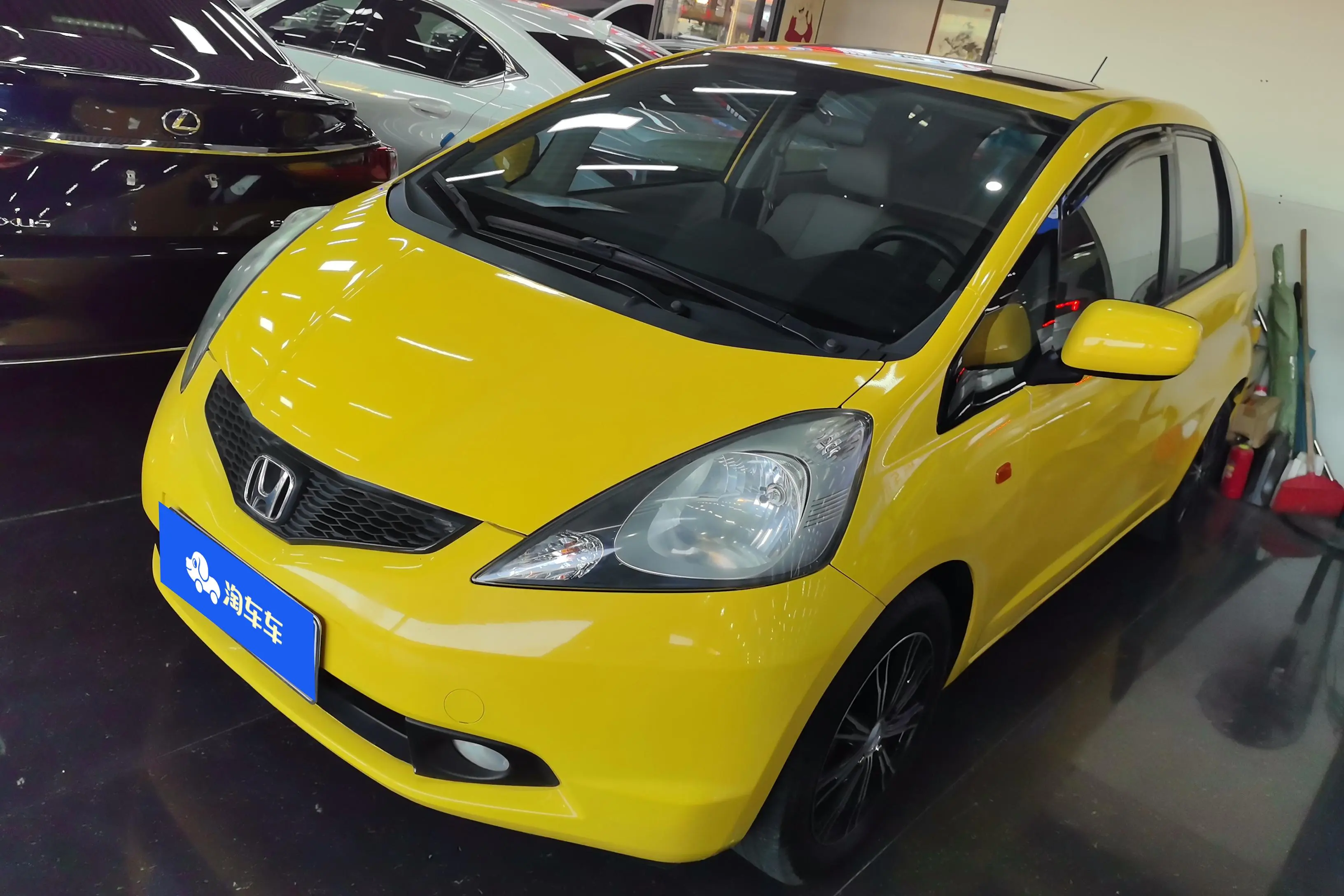 Honda Fit  из Китая