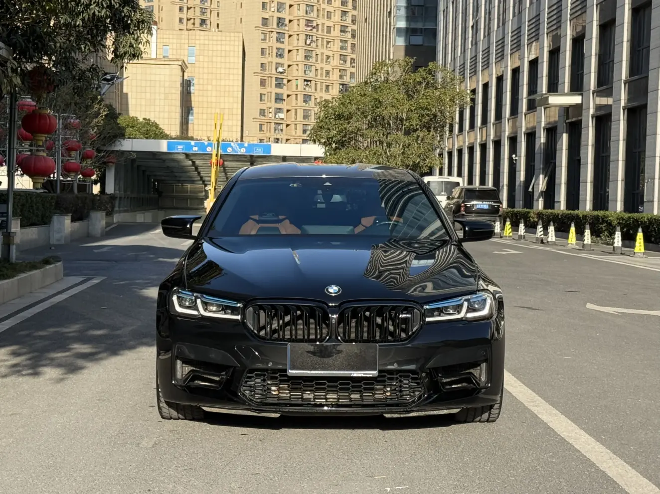 BMW M5  из Китая