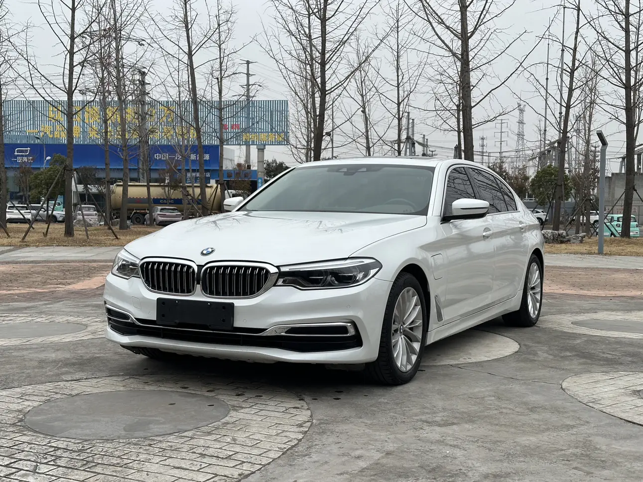 BMW 5 Series PHEV  из Китая