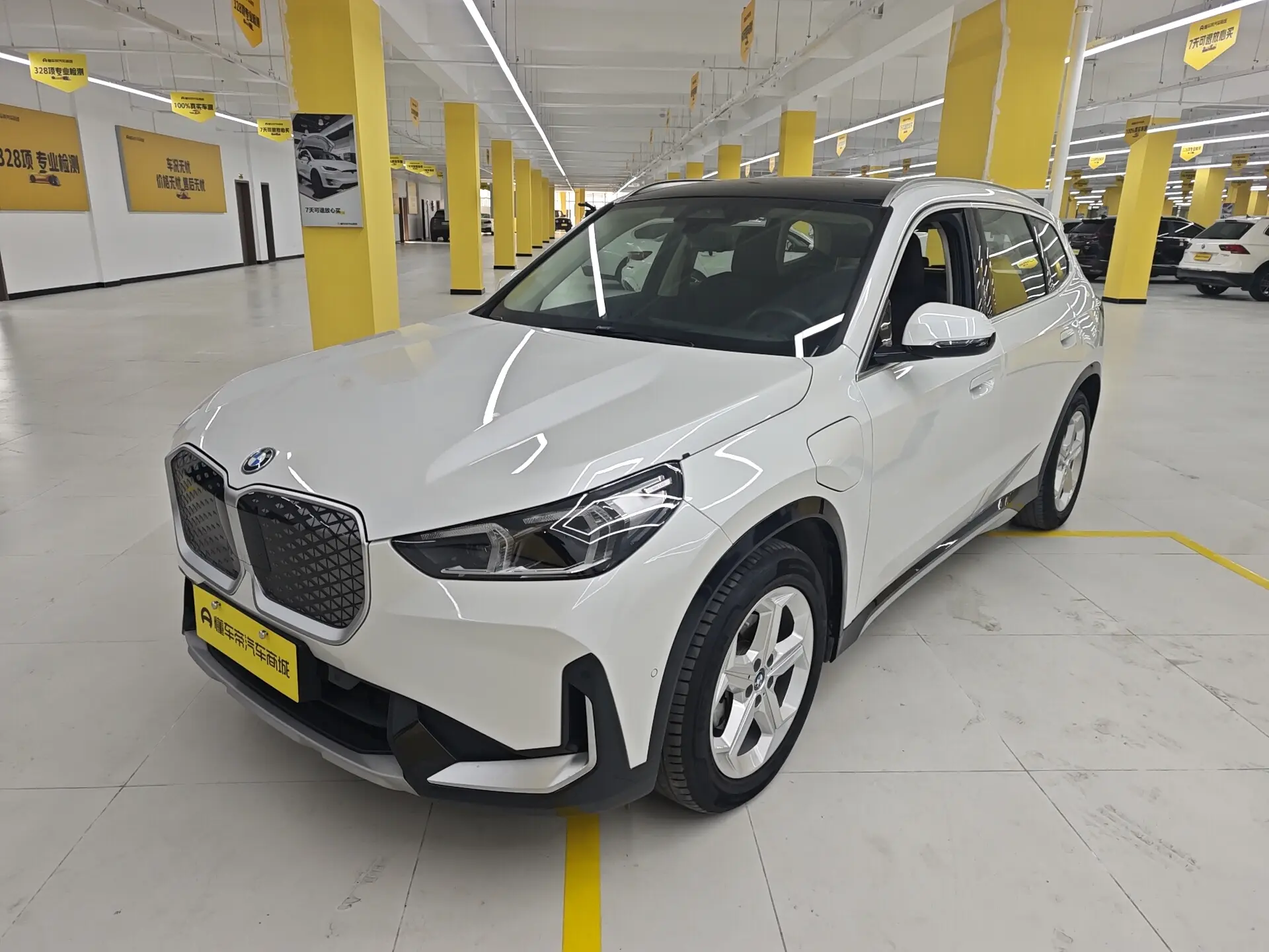 BMW iX1  из Китая