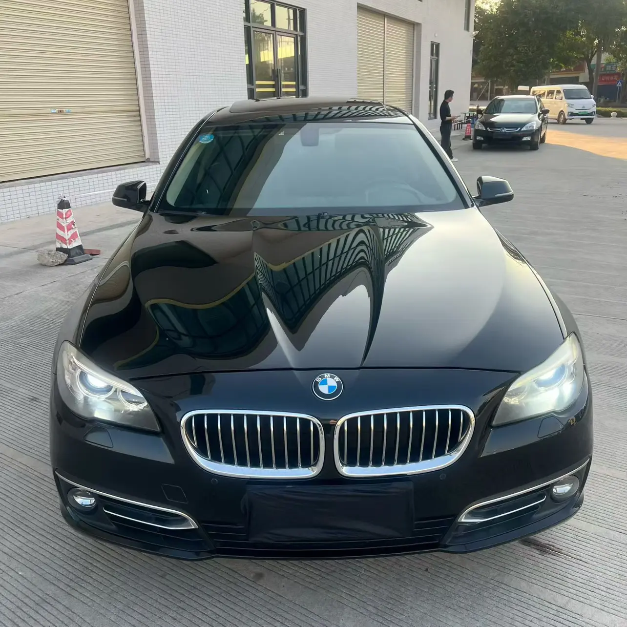 BMW 5 Series  из Китая