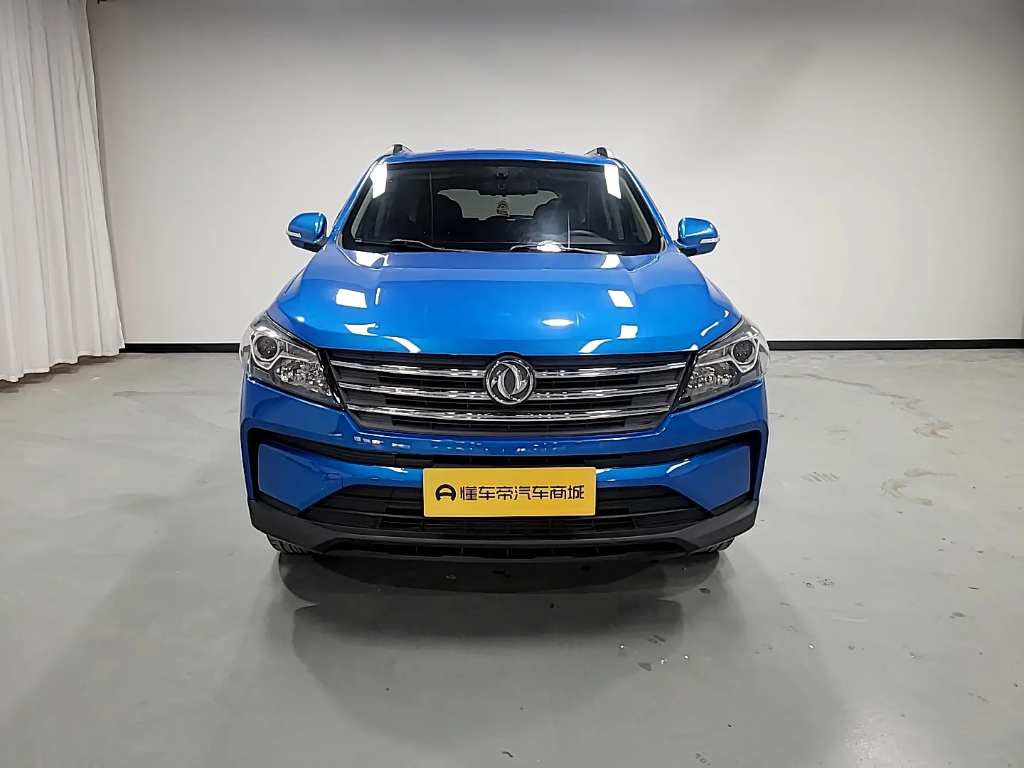 Dongfeng Scenery S560  из Китая