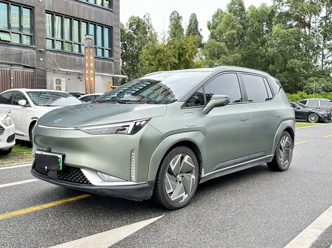 HYCAN Hechuang Z03  из Китая