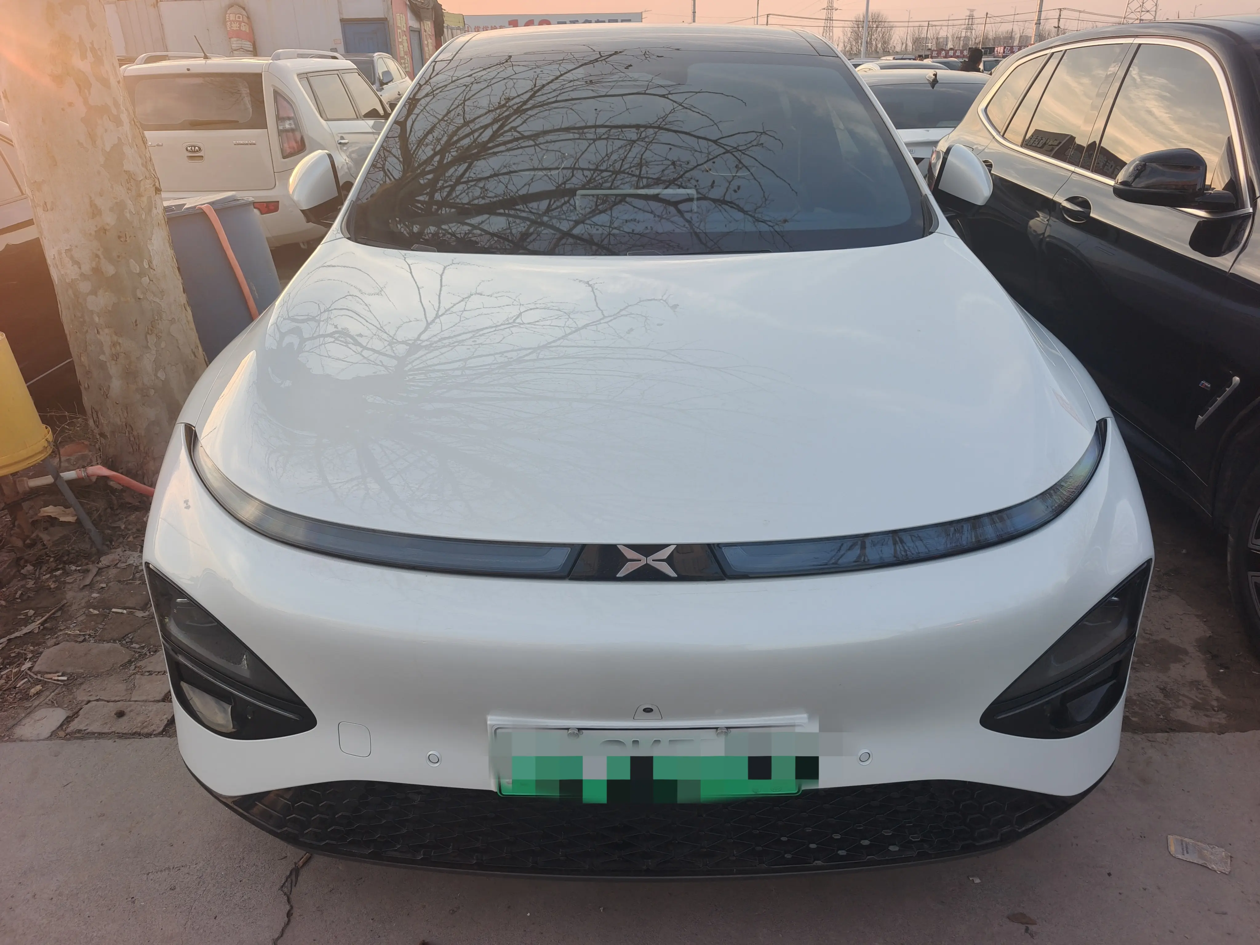 Xpeng G6  из Китая