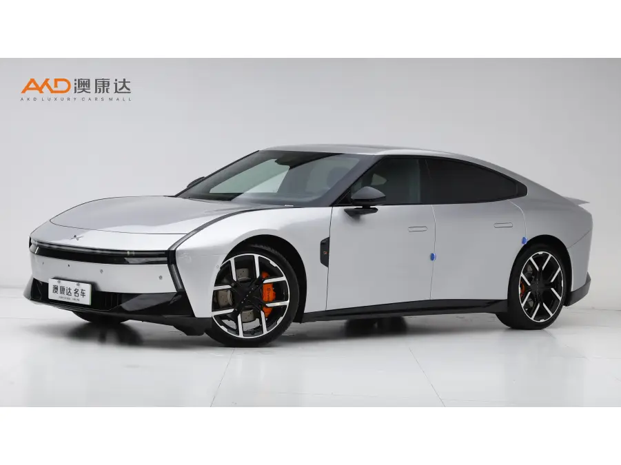 Xpeng P7  из Китая