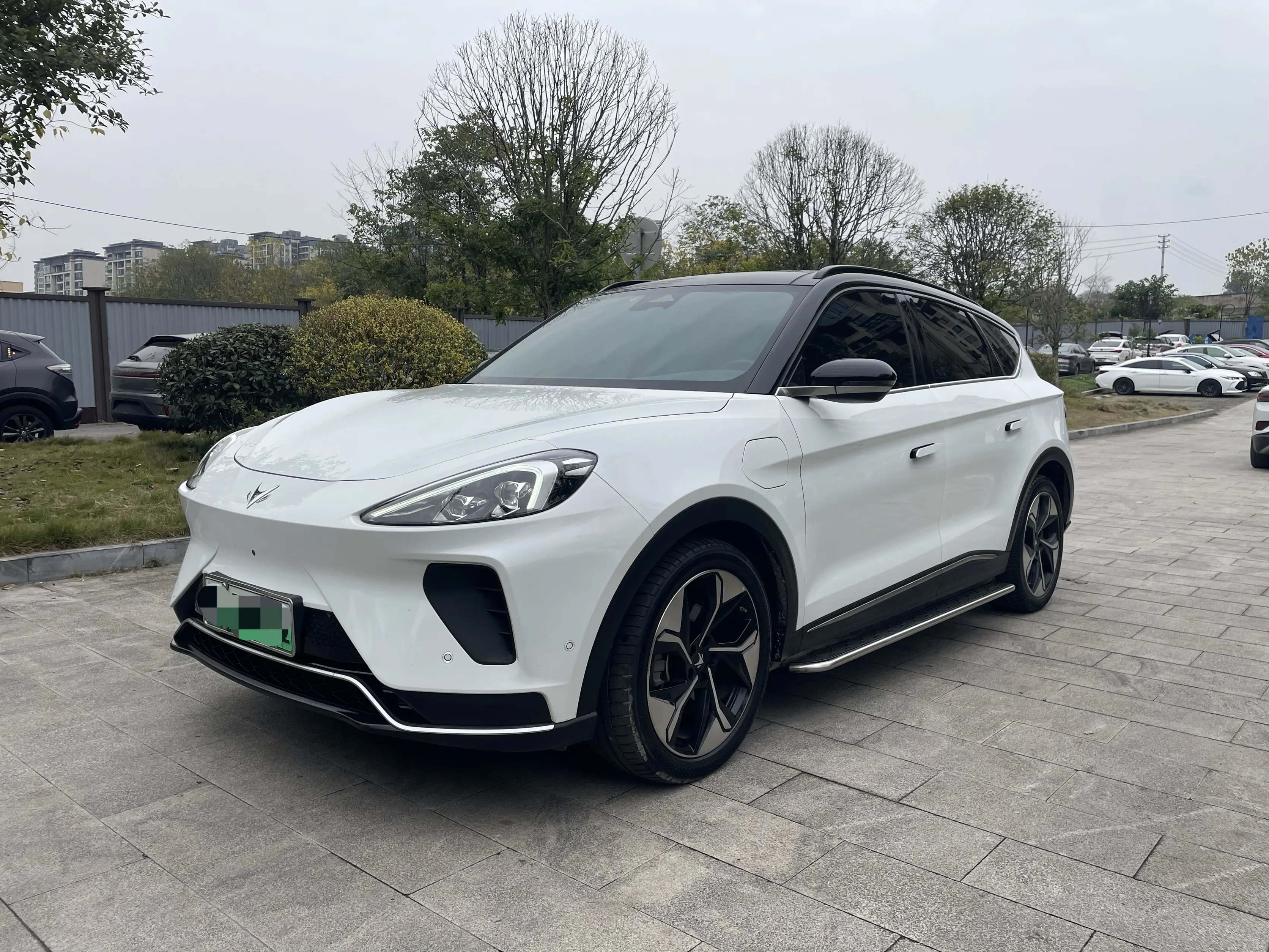 ARCFOX Extreme Fox Extreme Fox Alpha T  из Китая