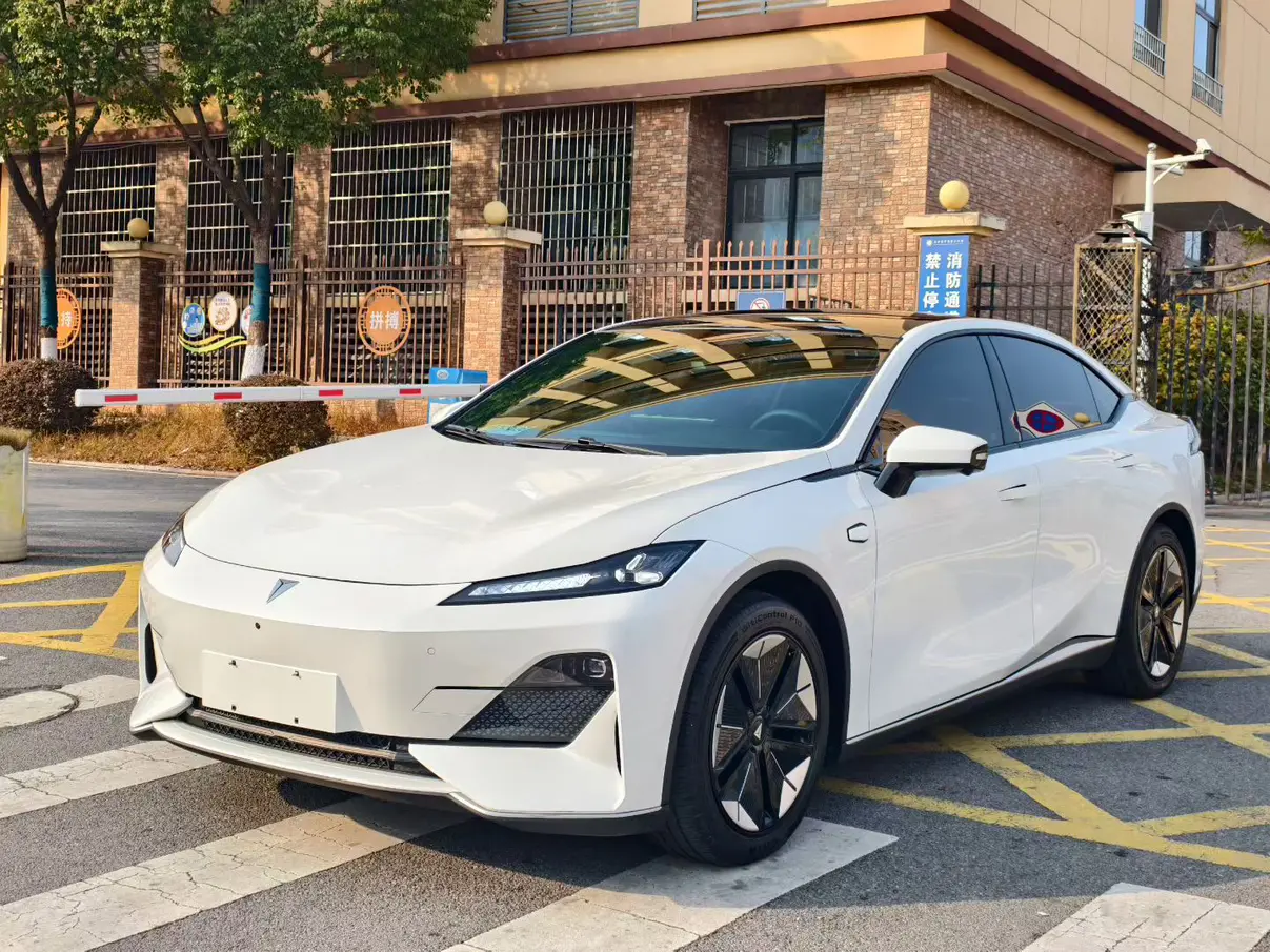 Deepal Dark blue SL03  из Китая