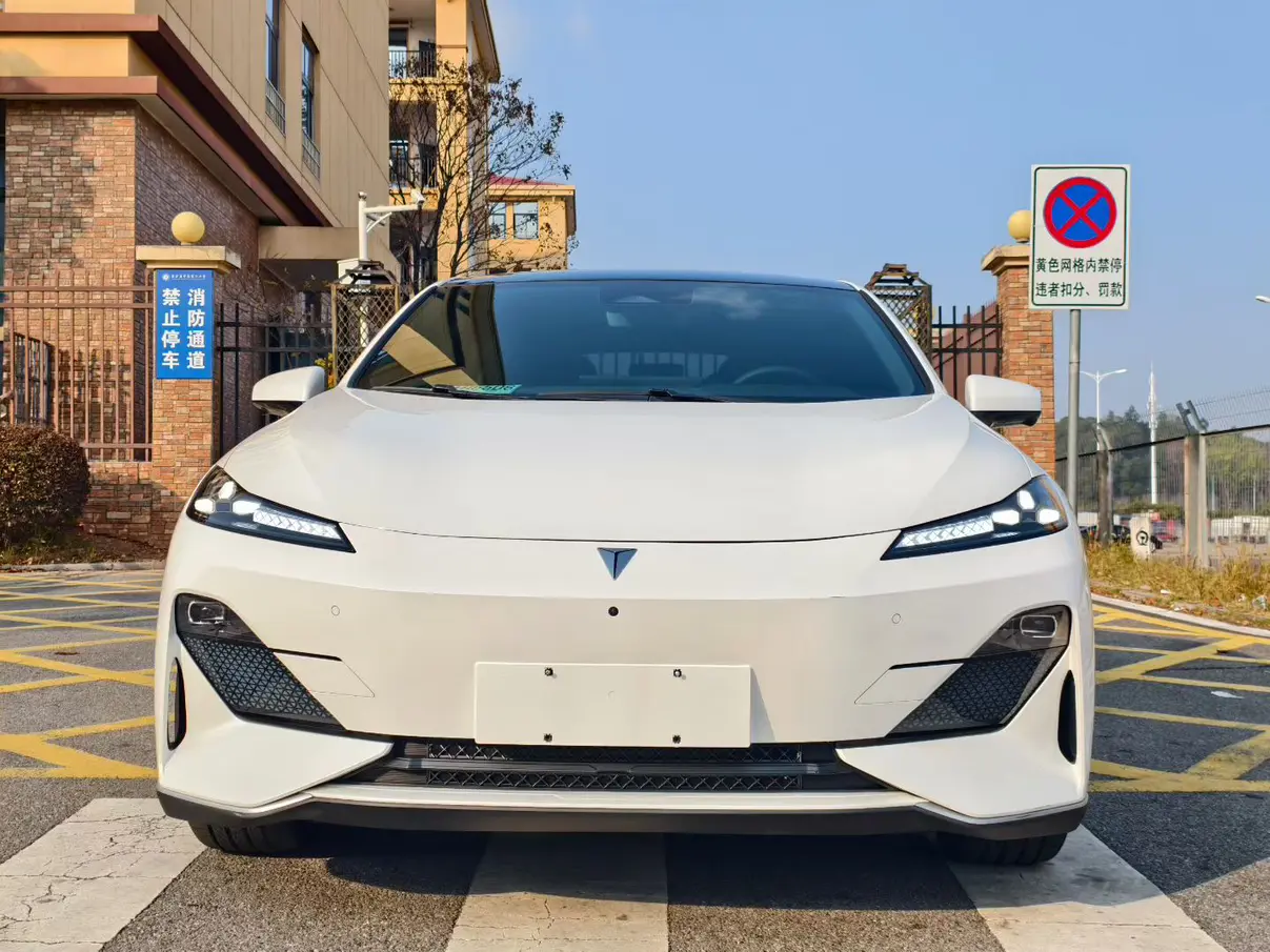 Deepal Dark blue SL03  из Китая