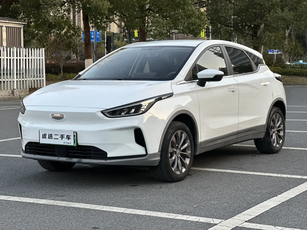 Geely Geometry C  из Китая