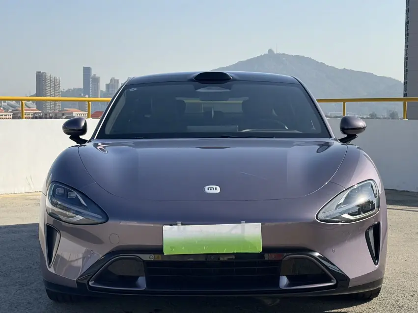 Xiaomi car Xiaomi SU7  из Китая