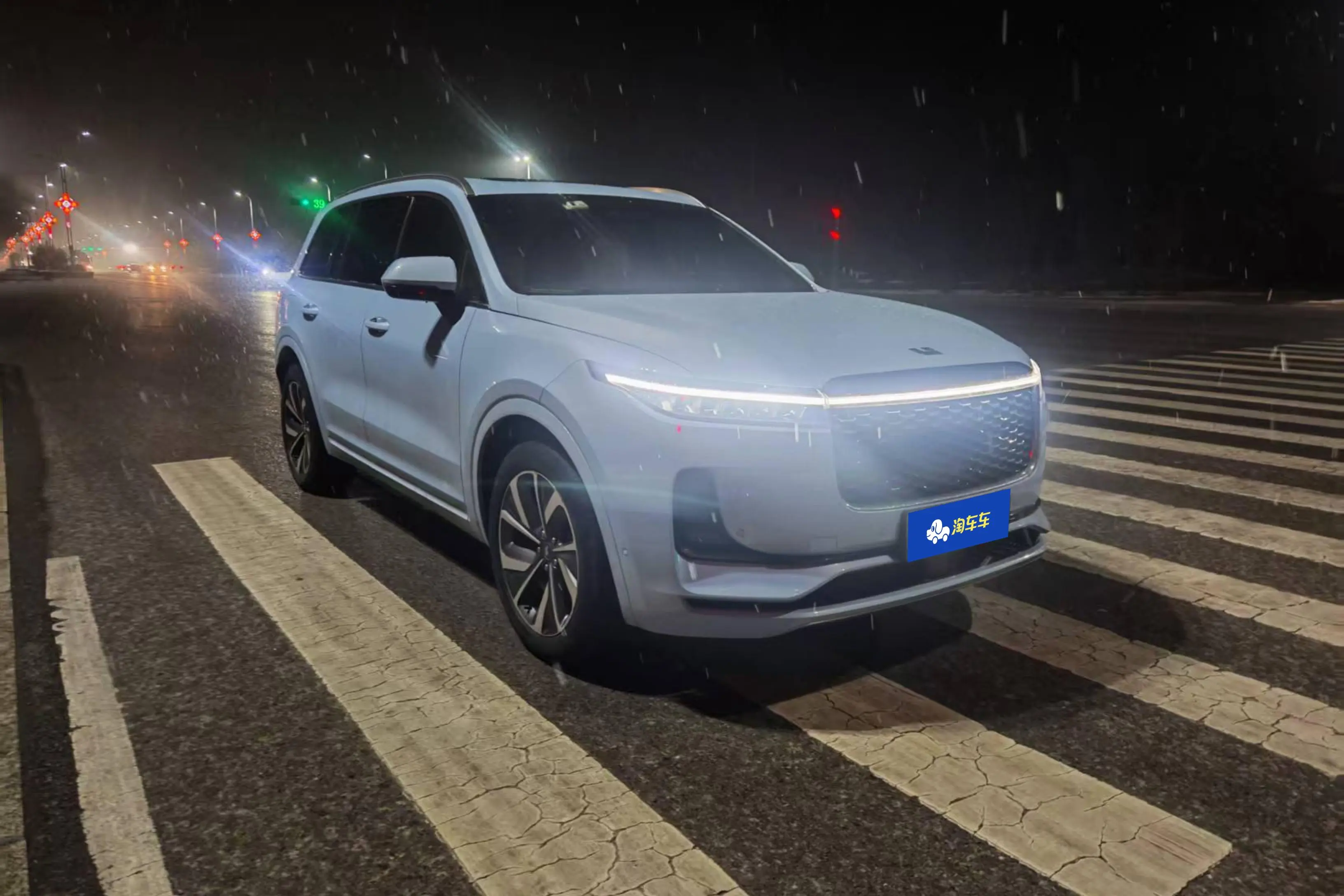 Li ONE (Ideal ONE)  из Китая