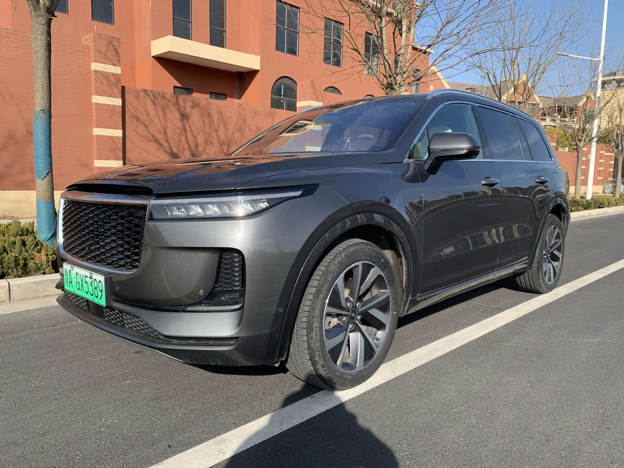 Li ONE (Ideal ONE)  из Китая