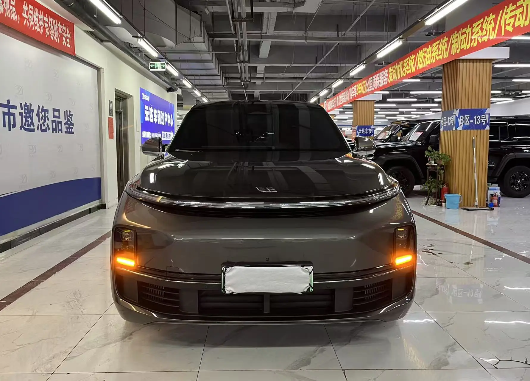 Li L8 (Ideal L8)  из Китая