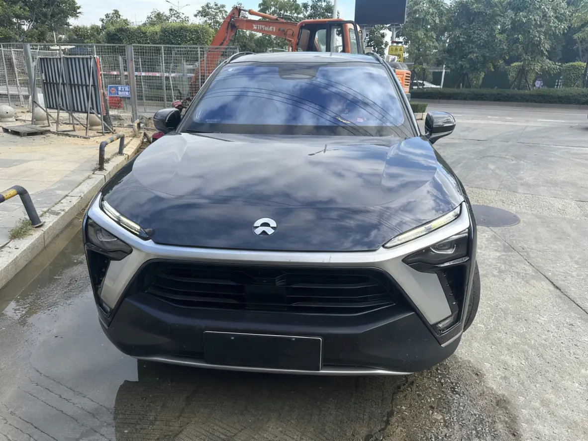 NIO ES8  из Китая