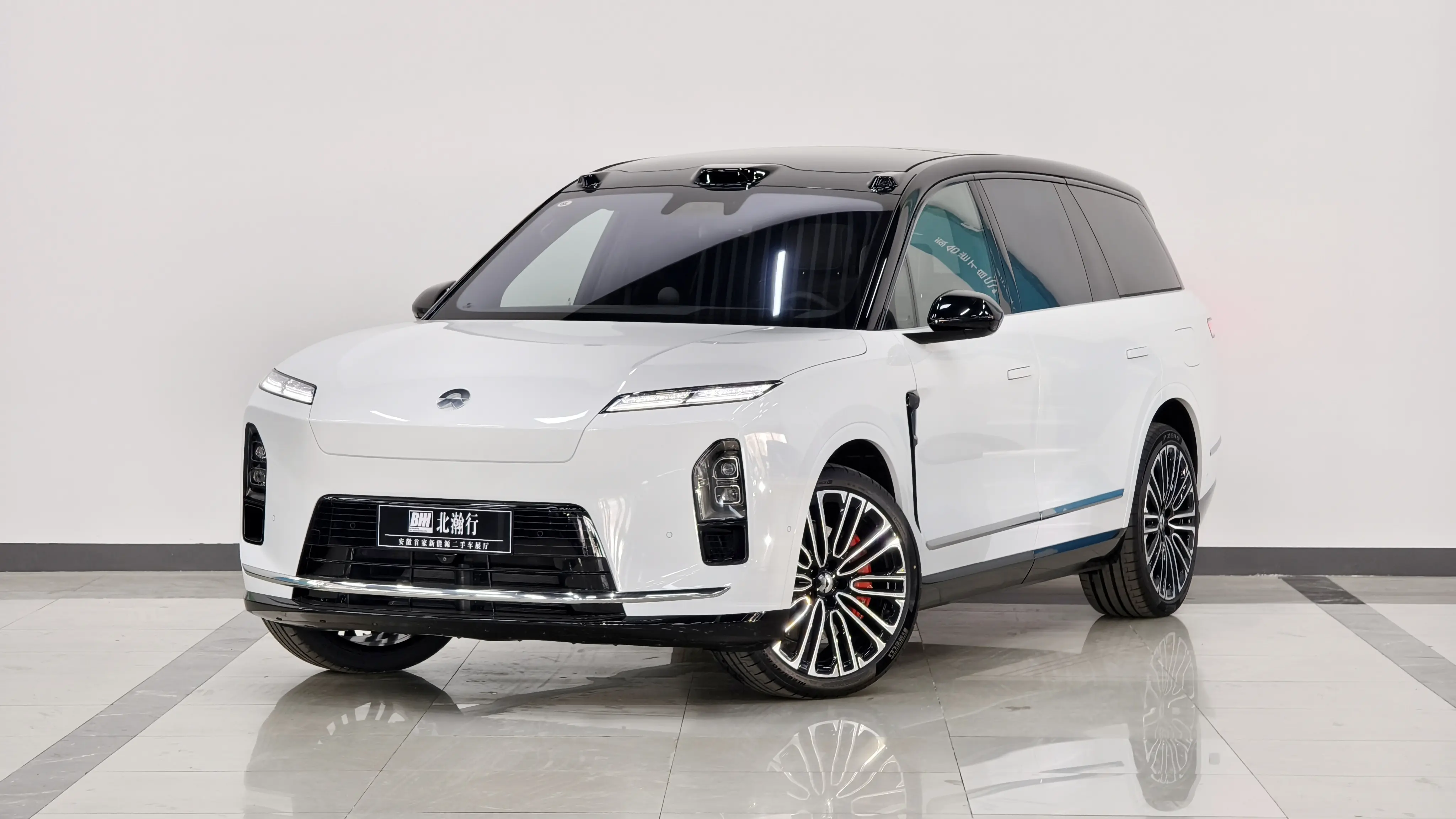 NIO ES8  из Китая