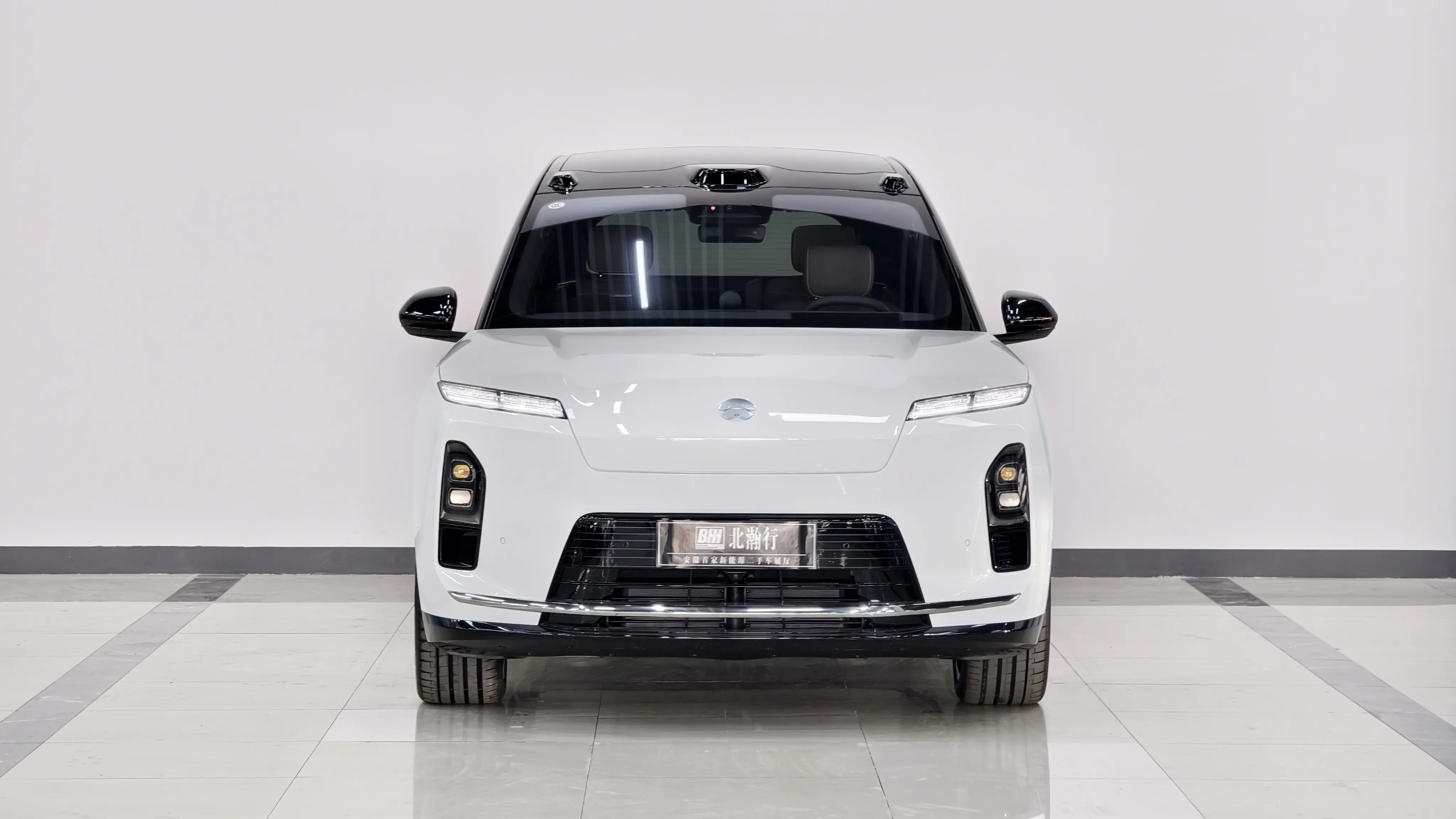 NIO ES8  из Китая