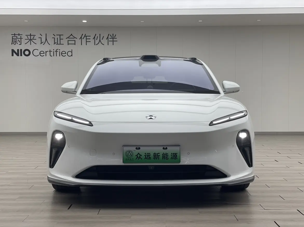 NIO ET5T  из Китая