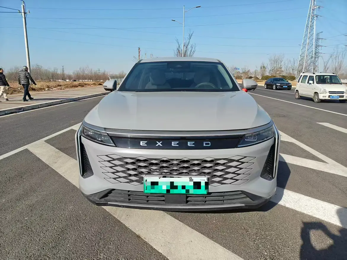 Exeed Xingtu Yaoguang C-DM  из Китая