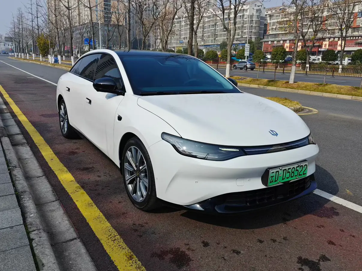 Leapmotor Zero running C01  из Китая