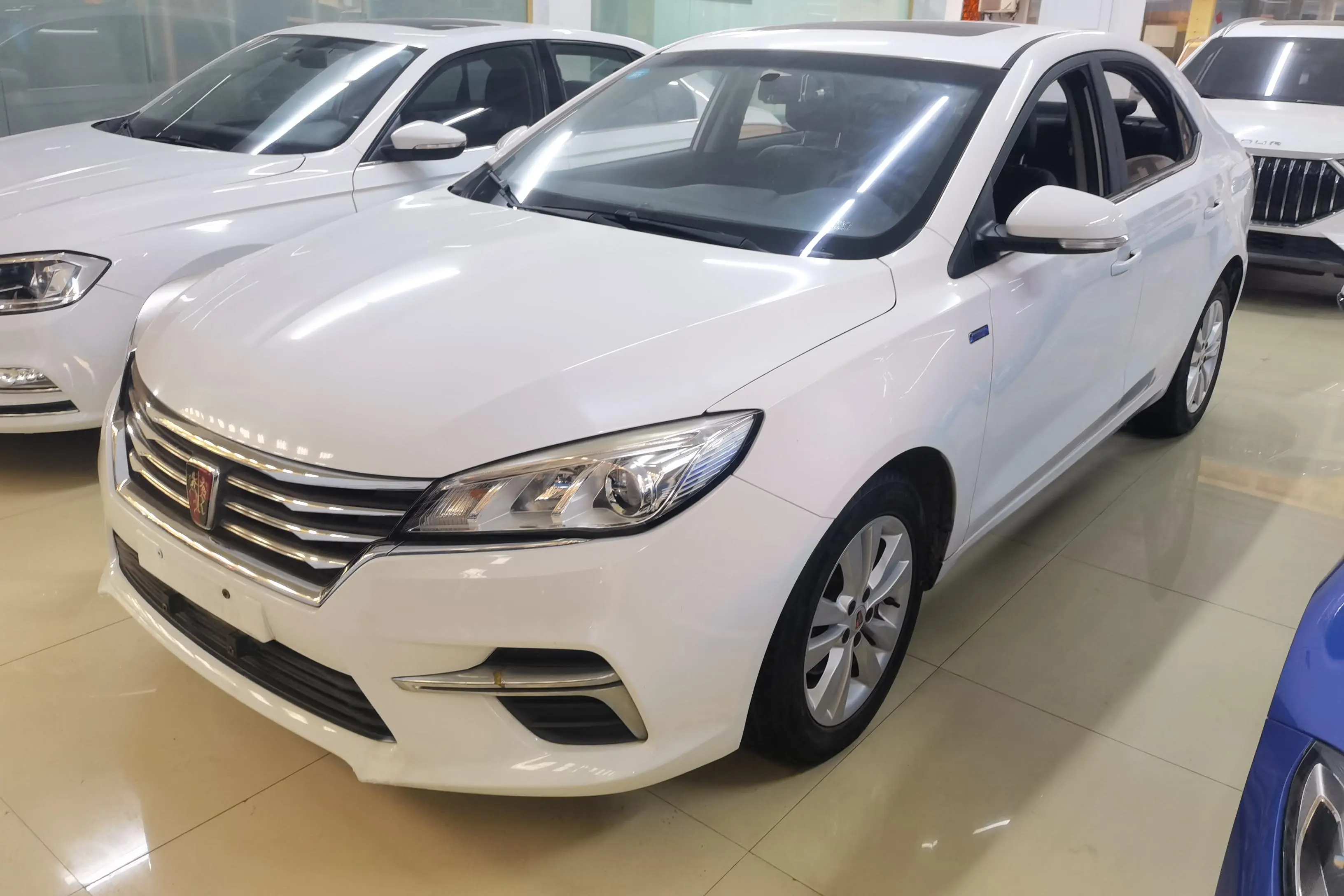 Roewe 360  из Китая