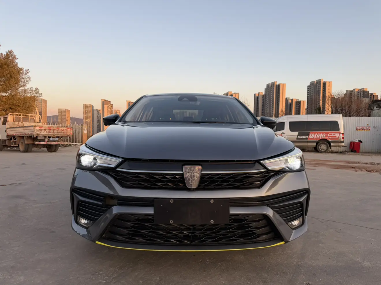 Roewe i5  из Китая