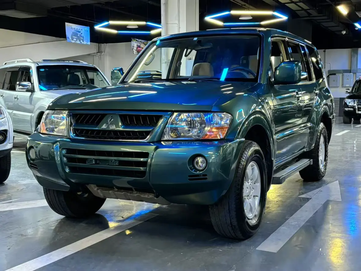 Mitsubishi Pajero  из Китая