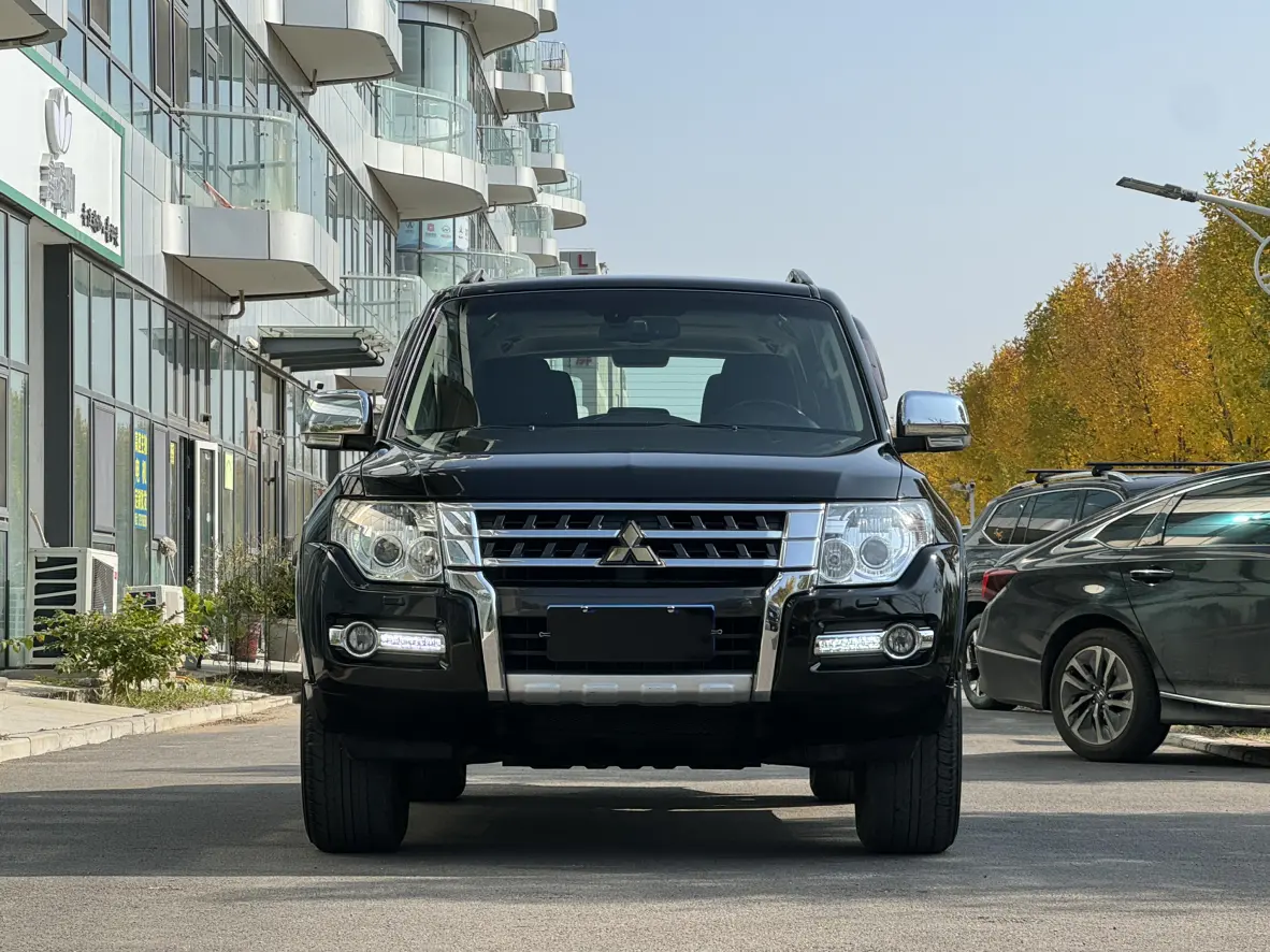 Mitsubishi Pajero  из Китая