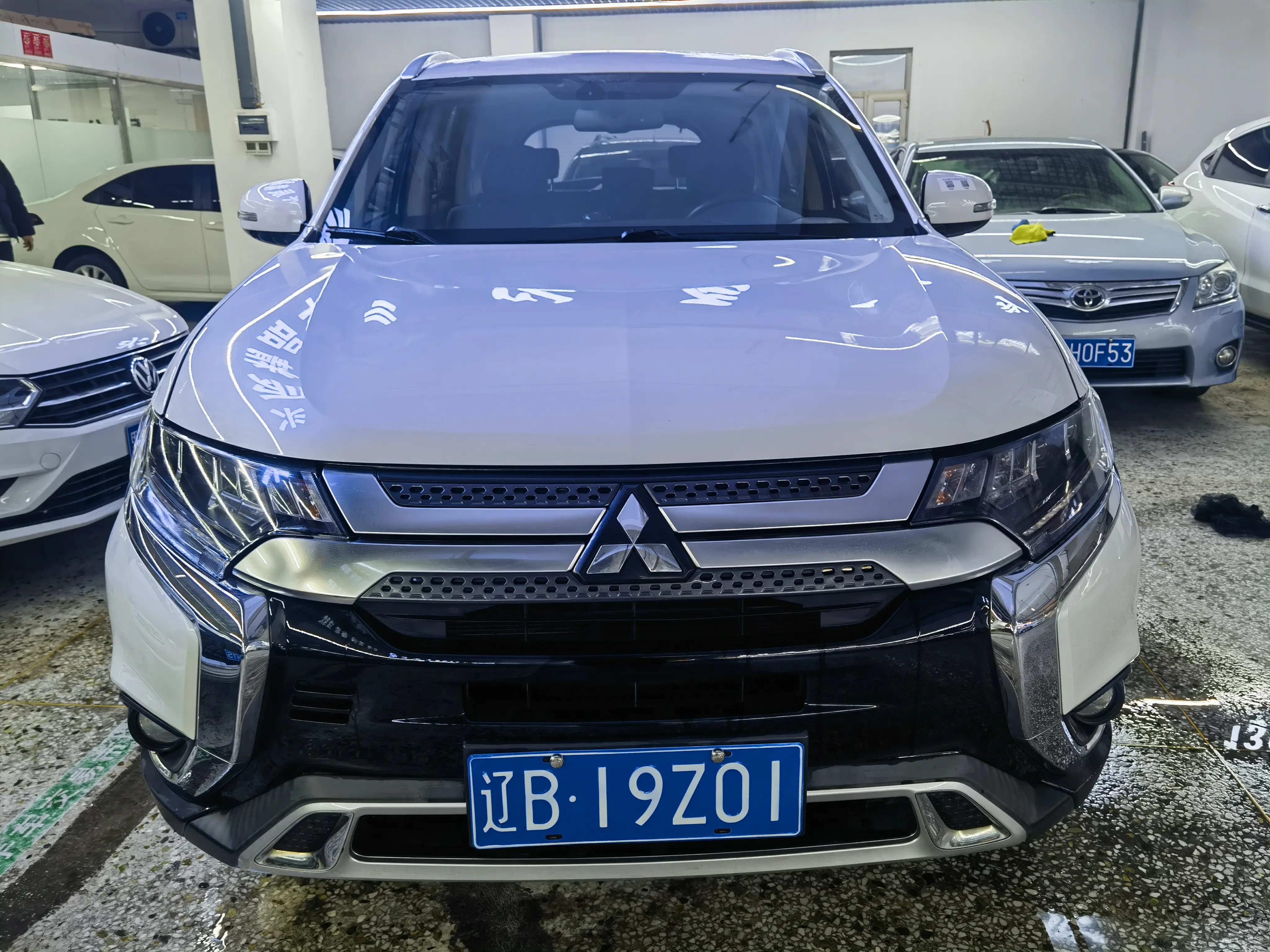 Mitsubishi Outlander  из Китая