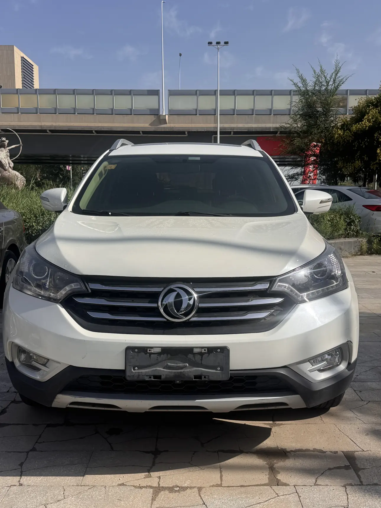 Dongfeng Fengshen AX7  из Китая