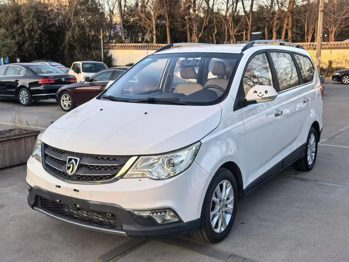 Baojun 730  из Китая