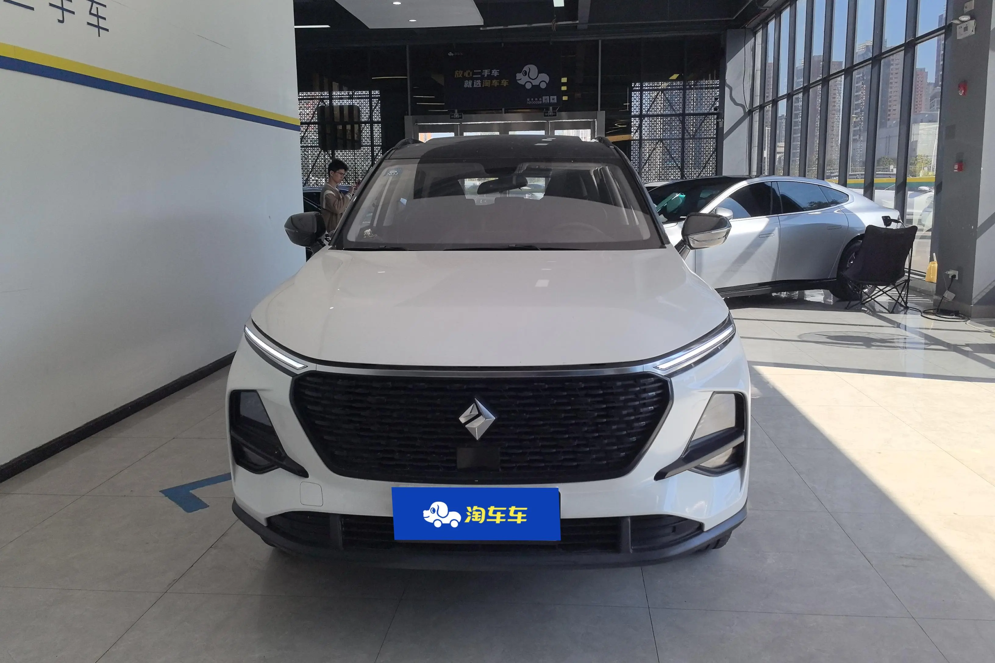 Baojun RS-3  из Китая
