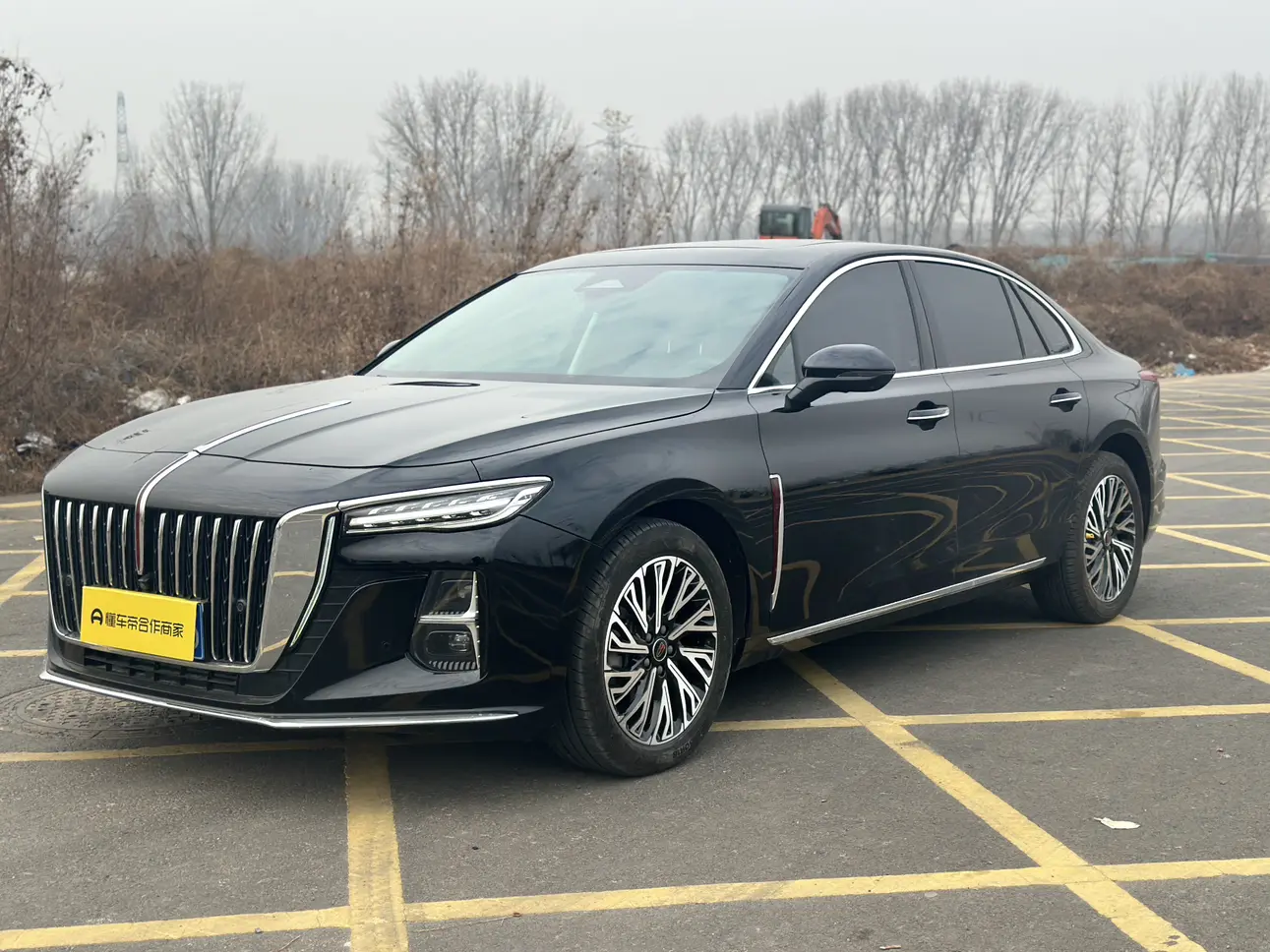 Hongqi H5  из Китая