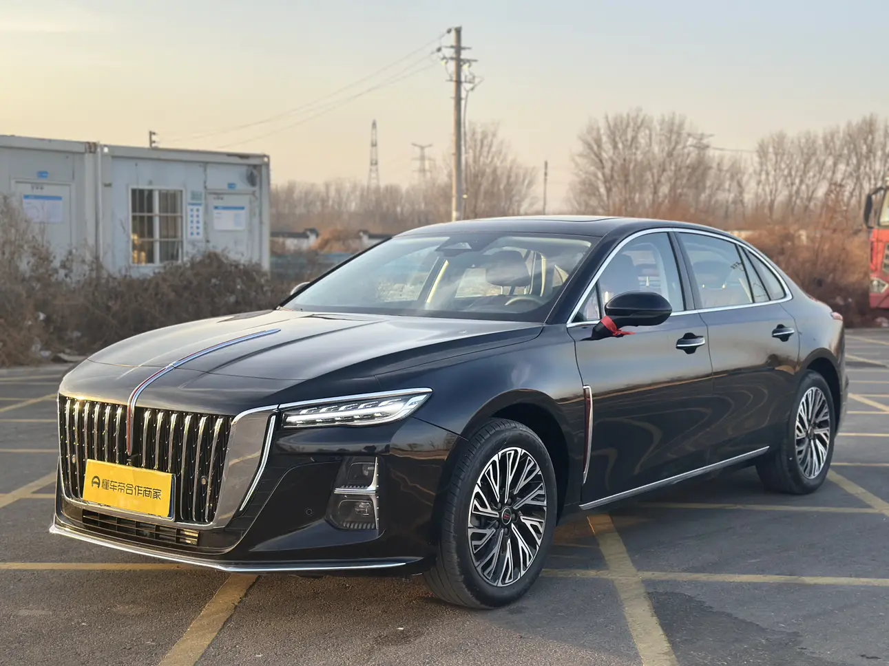 Hongqi H5  из Китая