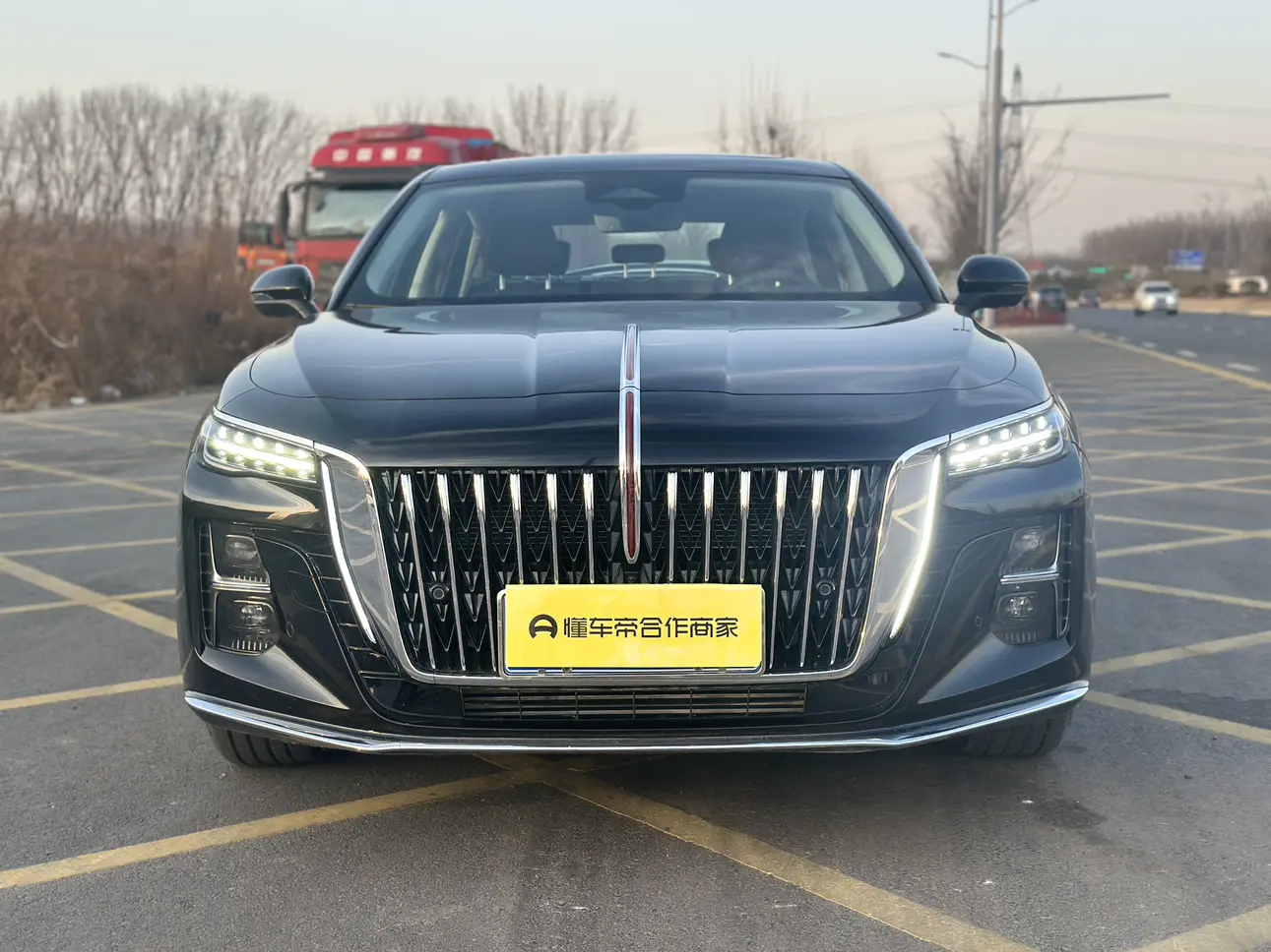 Hongqi H5  из Китая